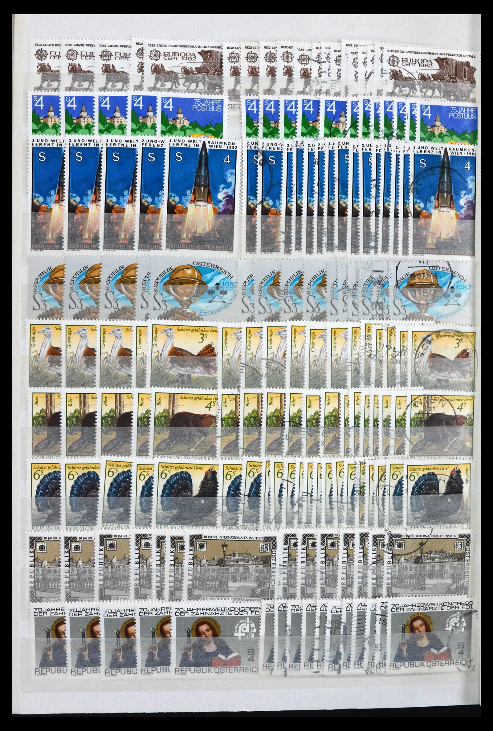 41939 0060 - Postzegelverzameling 41939 Oostenrijk voorraad 1965-2001.