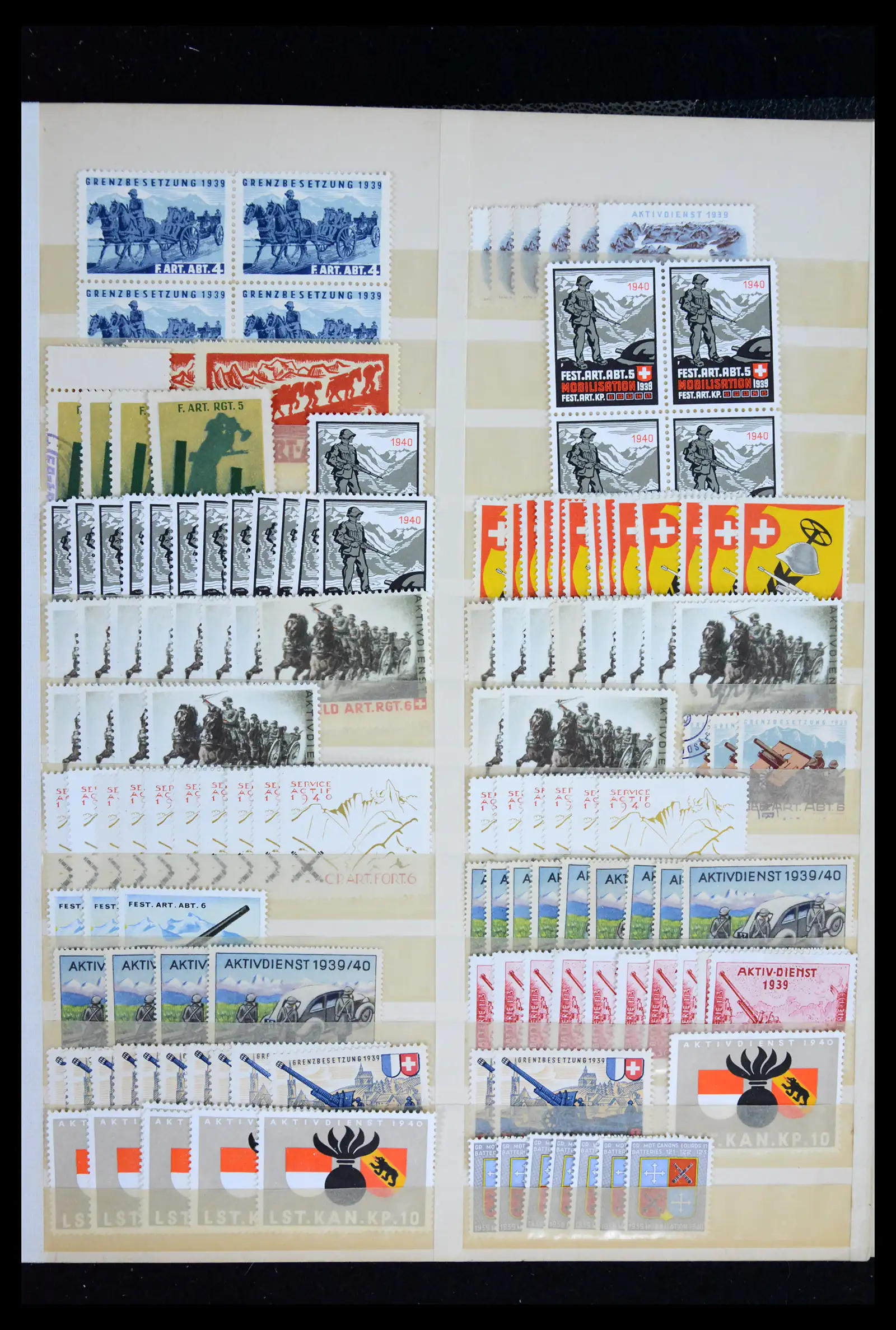 42012 0021 - Postzegelverzameling 42012 Zwitserland soldatenzegels 1914-1945.