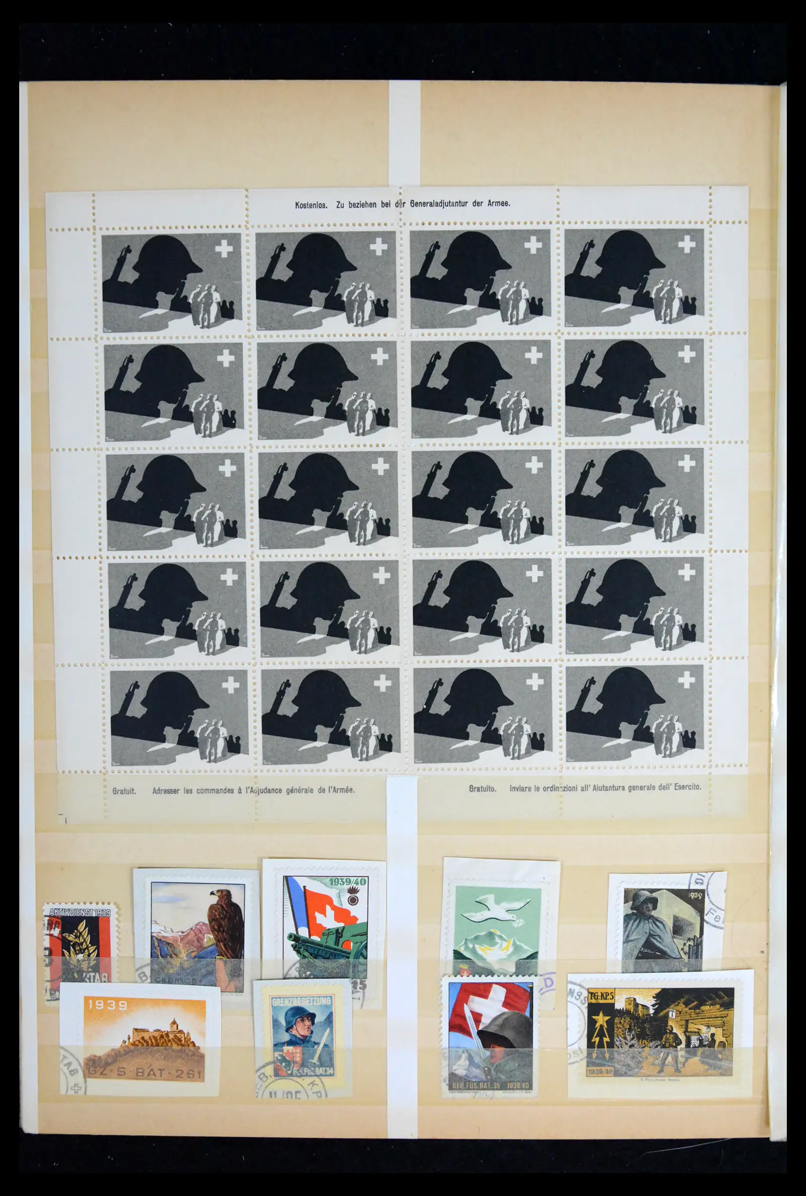 42012 0050 - Postzegelverzameling 42012 Zwitserland soldatenzegels 1914-1945.