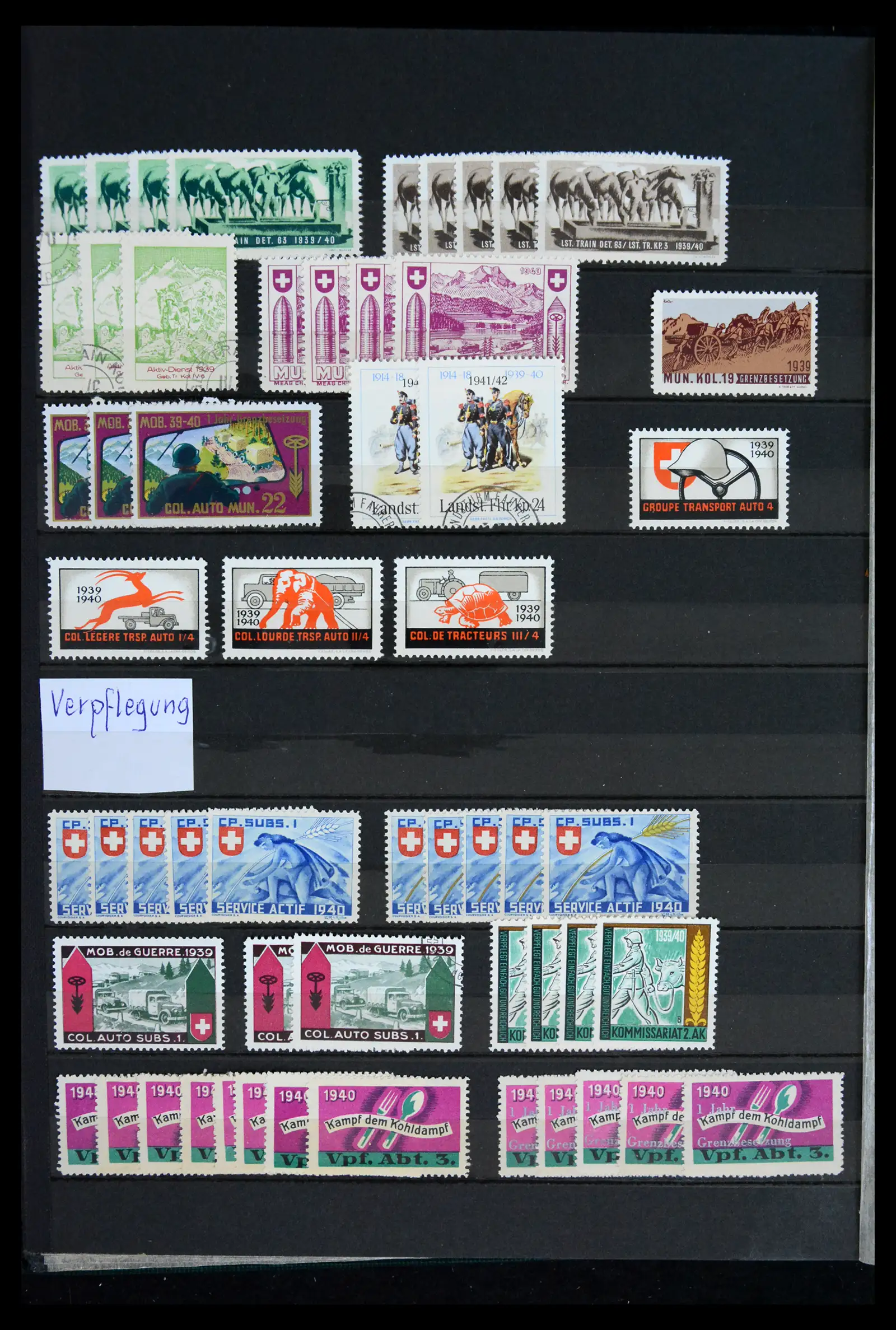 42012 0073 - Postzegelverzameling 42012 Zwitserland soldatenzegels 1914-1945.
