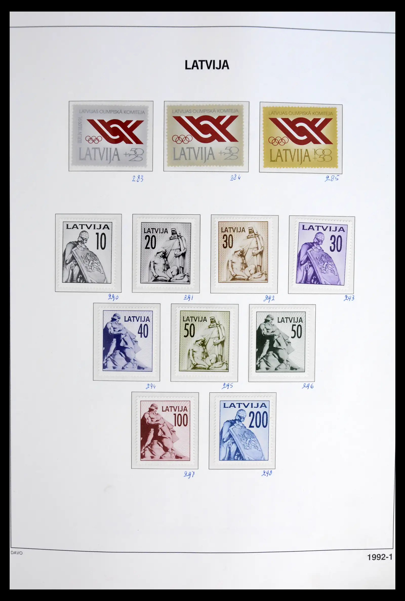 42024 0022 - Postzegelverzameling 42024 Letland 1918-2007.