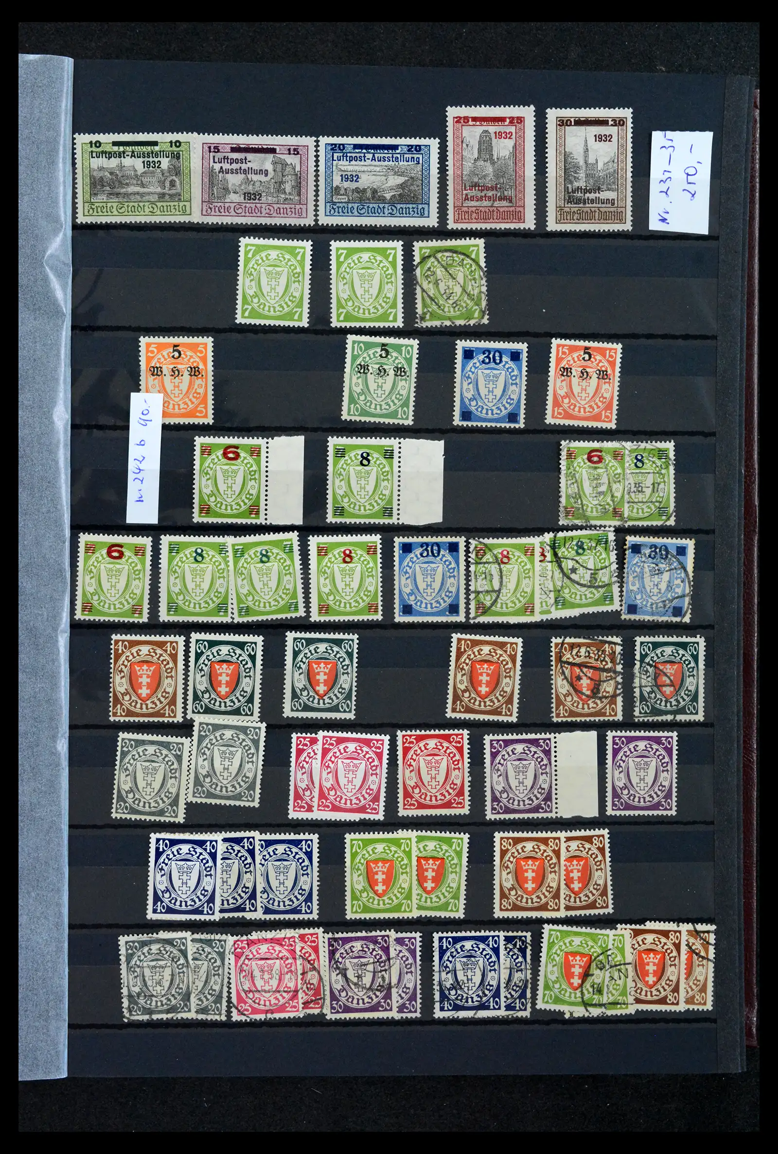 42037 0020 - Postzegelverzameling 42037 Danzig/Memel gespecialiseerd 1920-1939.
