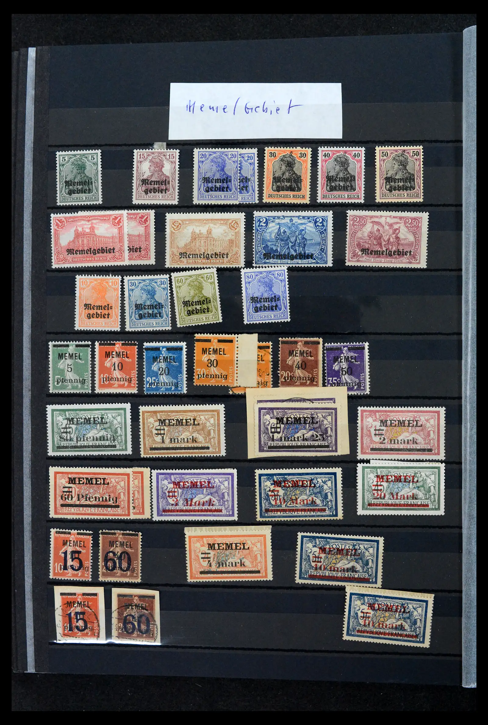 42037 0037 - Postzegelverzameling 42037 Danzig/Memel gespecialiseerd 1920-1939.