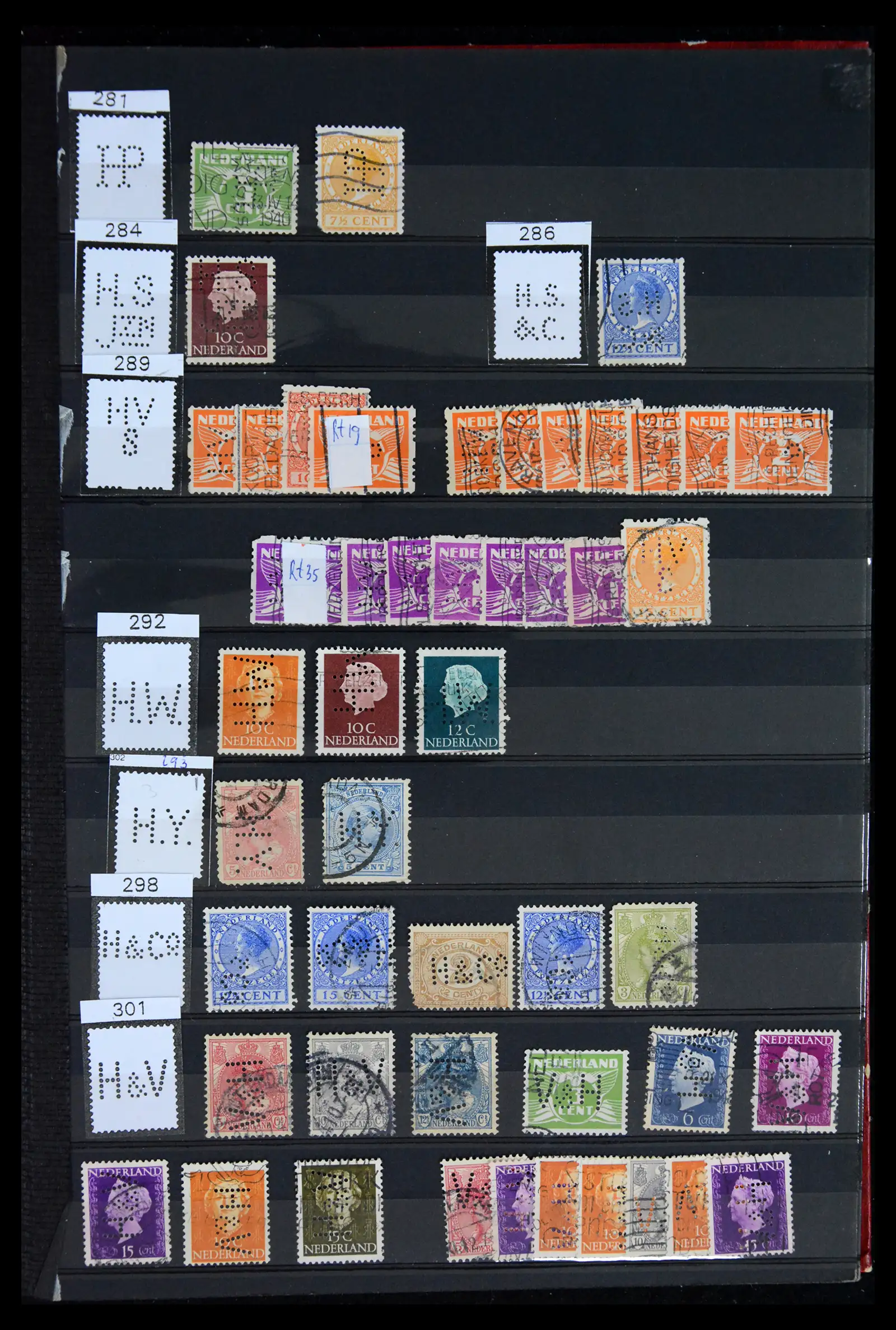 42202 0009 - Postzegelverzameling 42202 Nederland perfins 1891-1960.