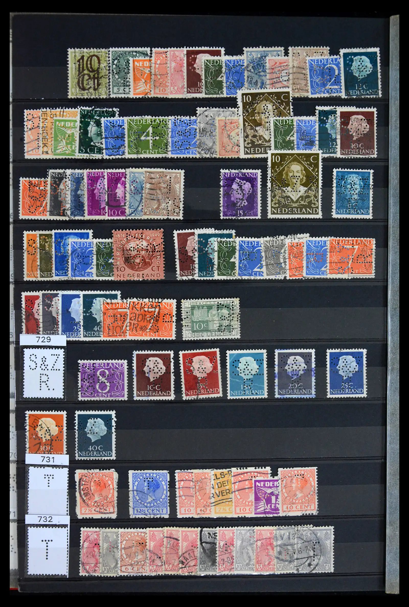 42202 0026 - Postzegelverzameling 42202 Nederland perfins 1891-1960.