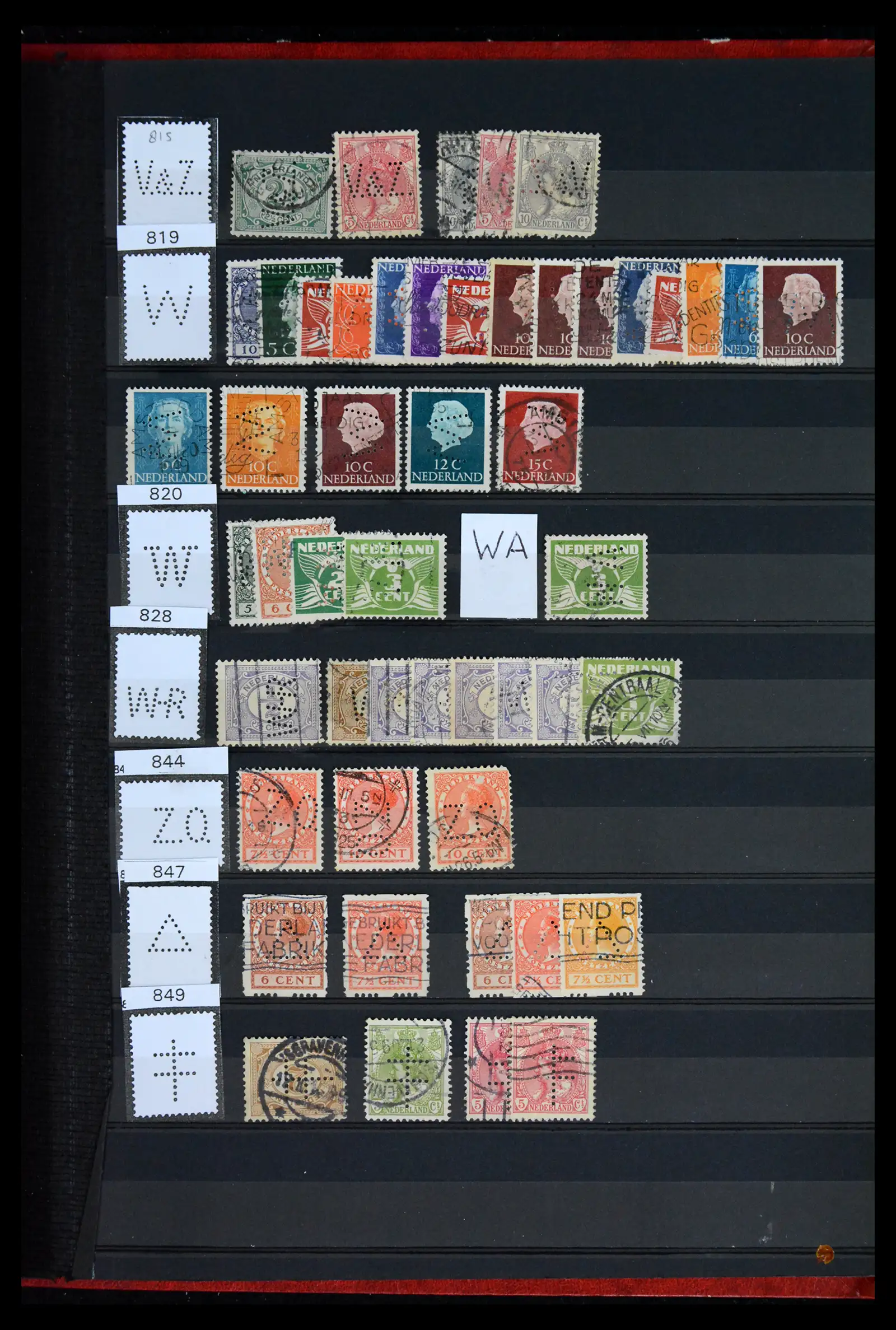 42202 0031 - Postzegelverzameling 42202 Nederland perfins 1891-1960.