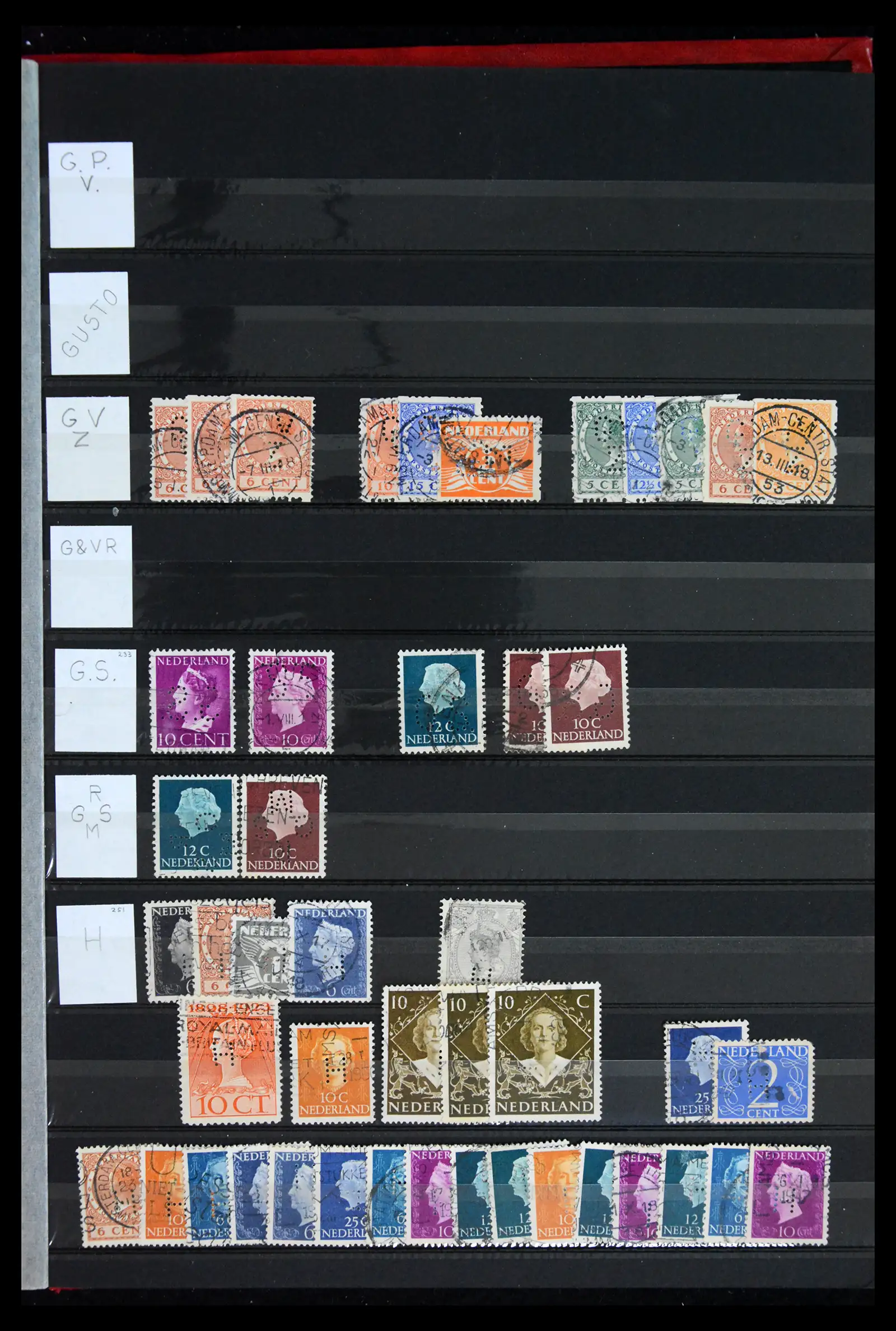 42202 0045 - Postzegelverzameling 42202 Nederland perfins 1891-1960.