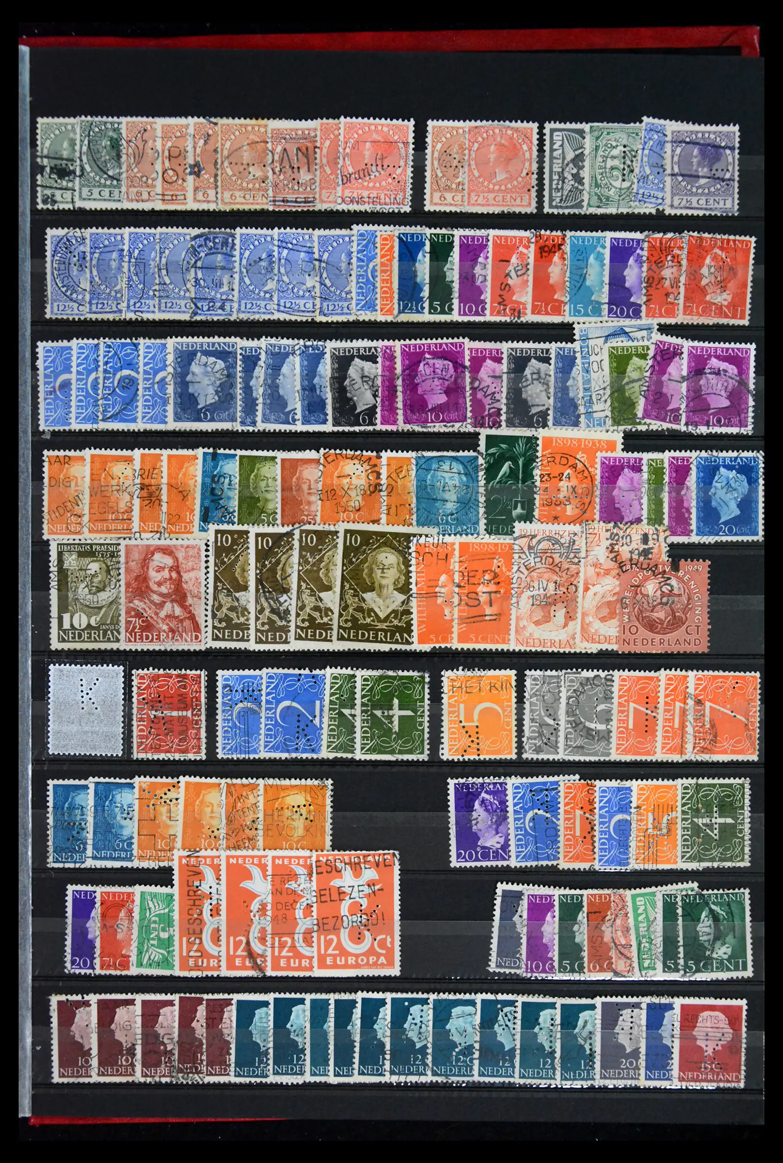 42202 0051 - Postzegelverzameling 42202 Nederland perfins 1891-1960.