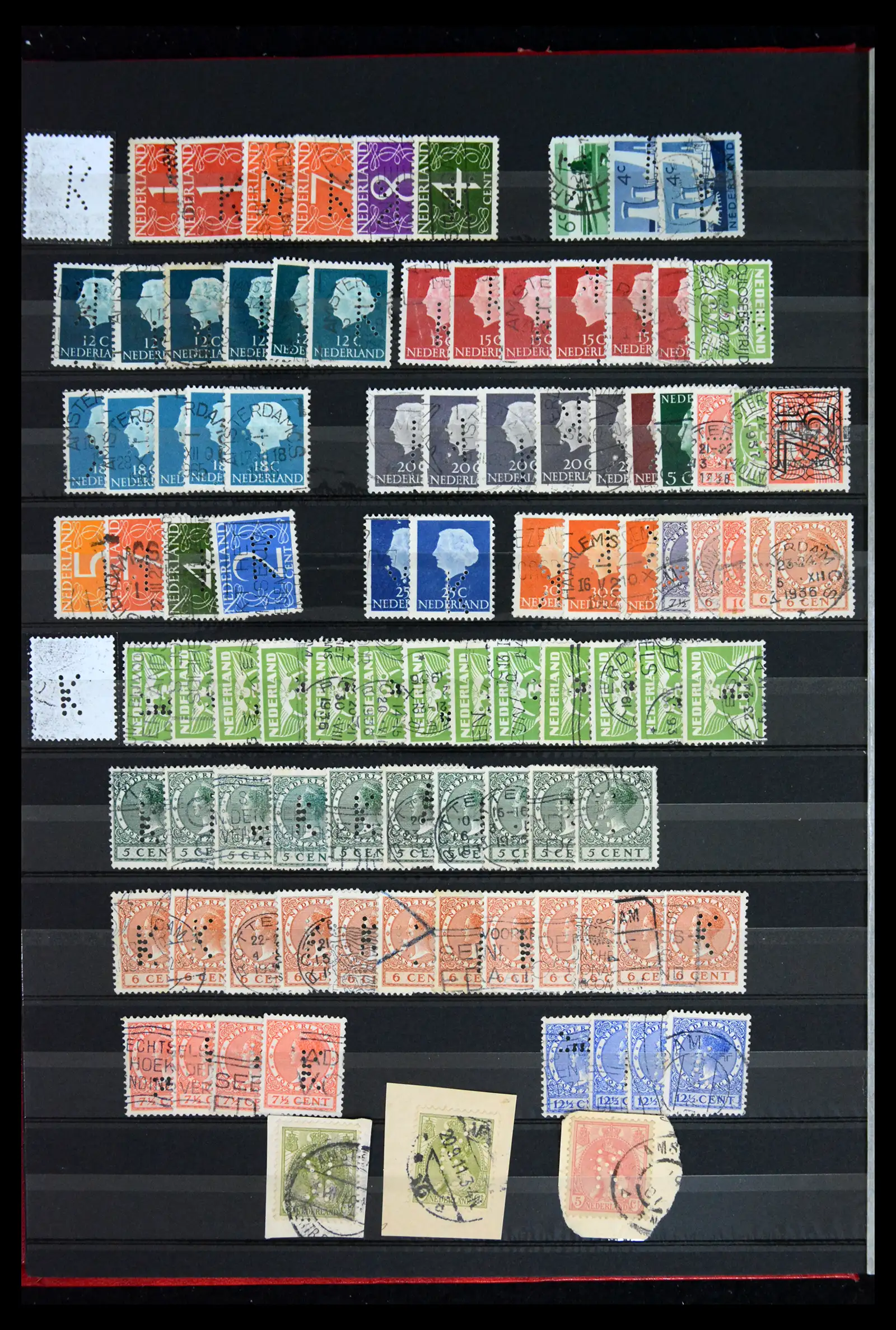 42202 0052 - Postzegelverzameling 42202 Nederland perfins 1891-1960.