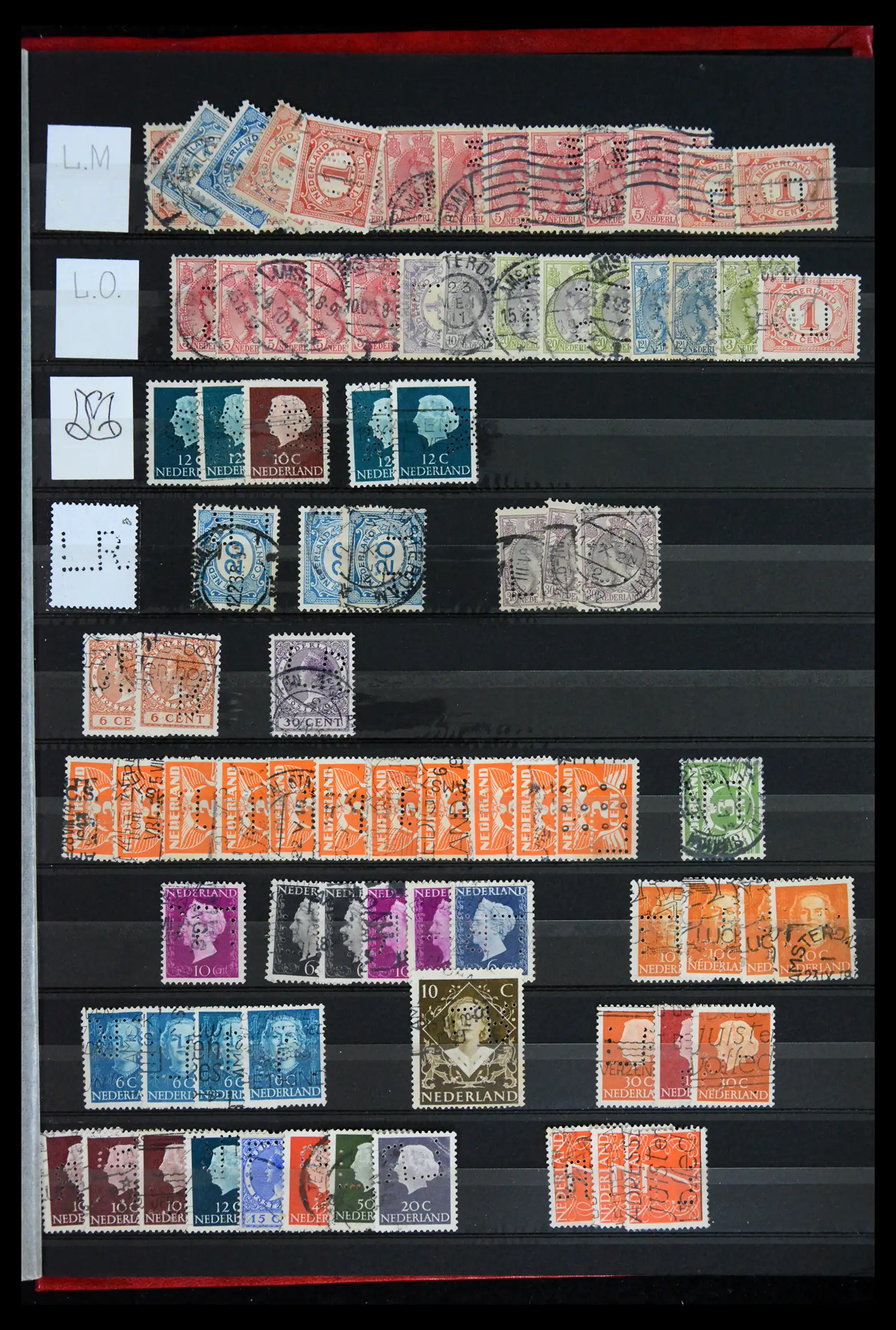 42202 0055 - Postzegelverzameling 42202 Nederland perfins 1891-1960.