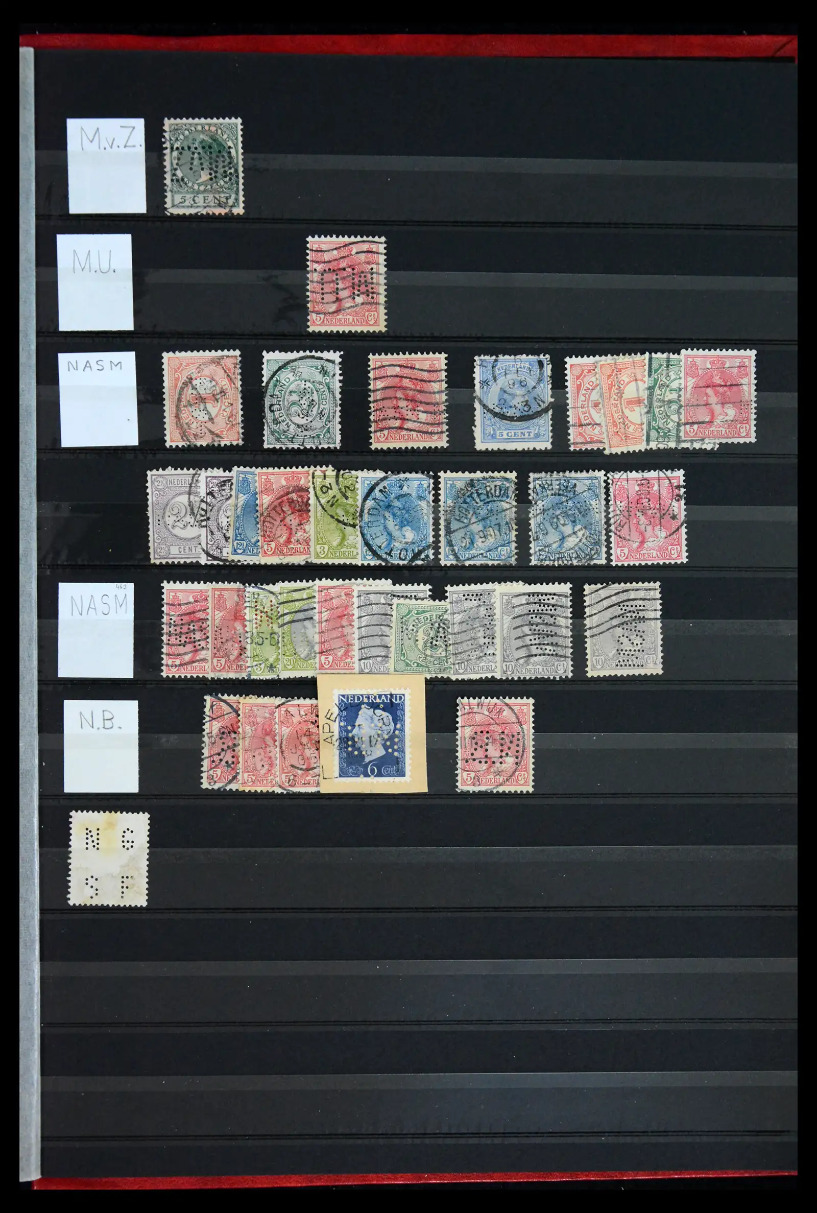 42202 0059 - Postzegelverzameling 42202 Nederland perfins 1891-1960.