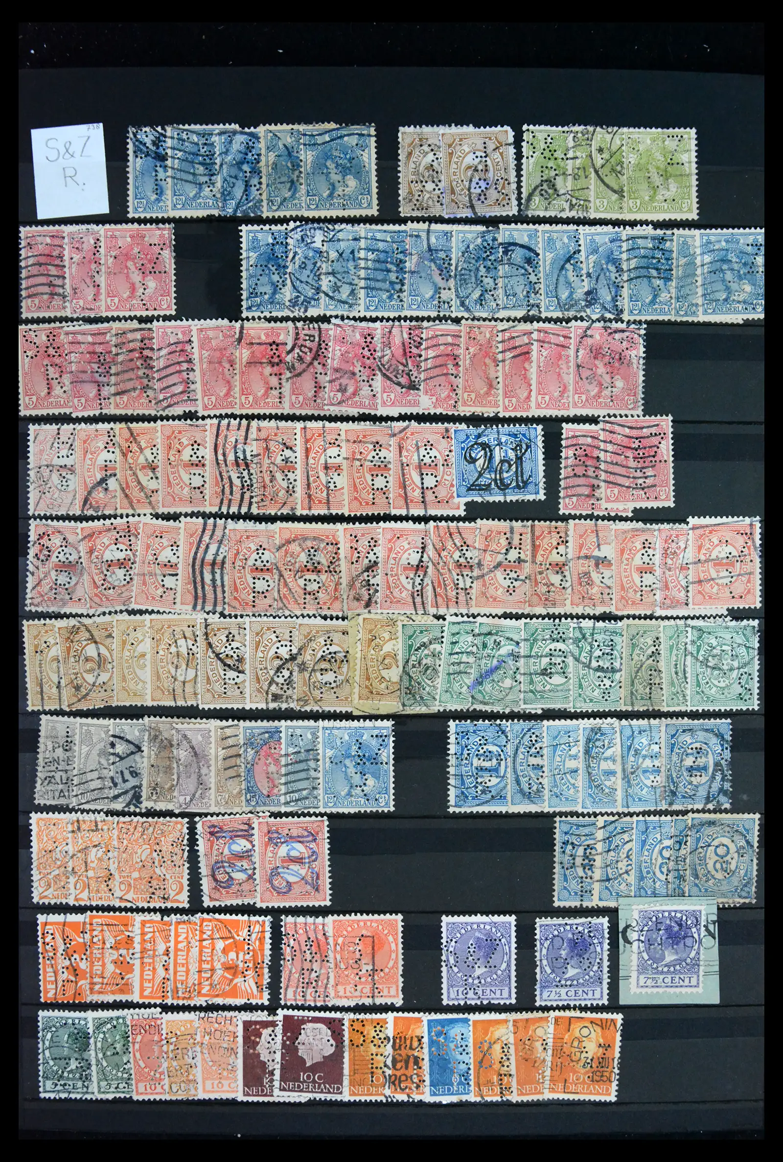 42202 0075 - Postzegelverzameling 42202 Nederland perfins 1891-1960.