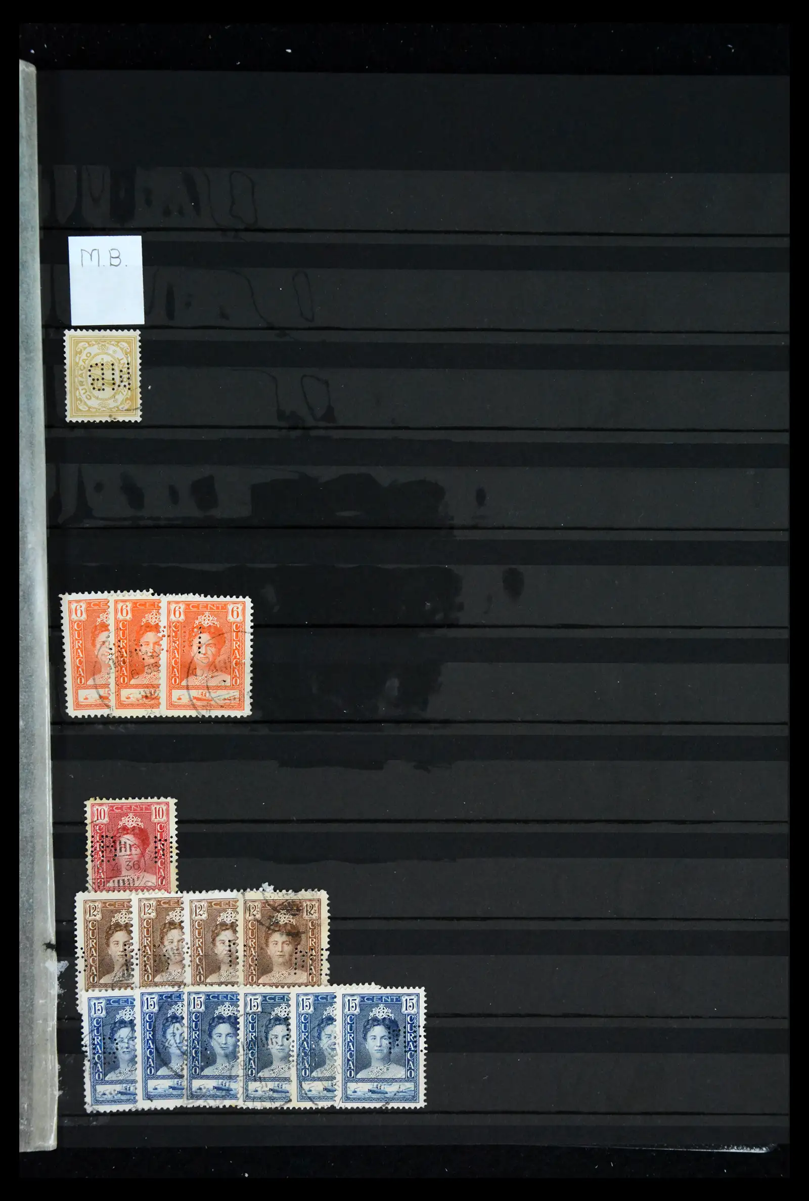 42202 0090 - Postzegelverzameling 42202 Nederland perfins 1891-1960.