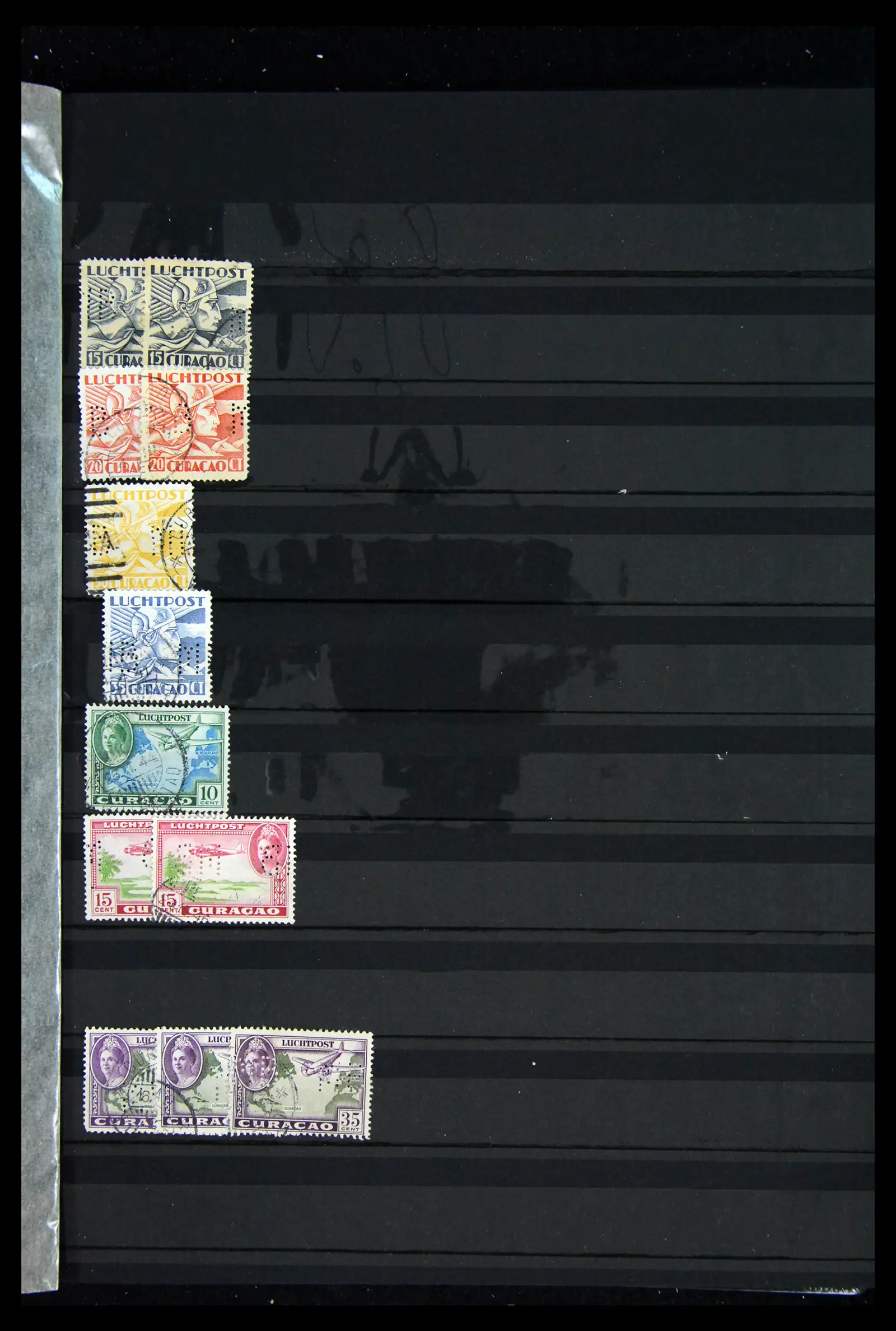 42202 0092 - Postzegelverzameling 42202 Nederland perfins 1891-1960.