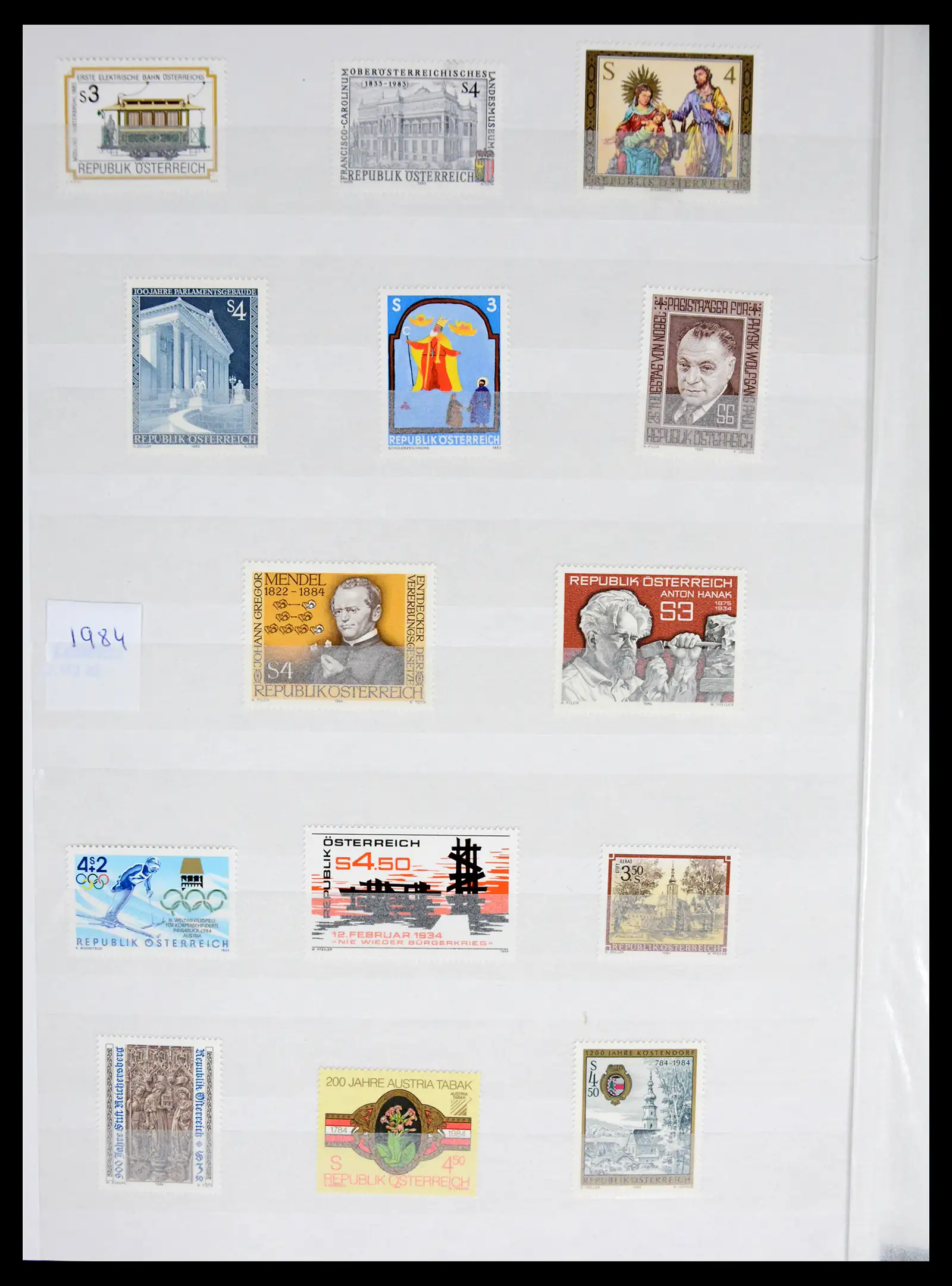 42226 0093 - Postzegelverzameling 42226 Oostenrijk 1918-2009.