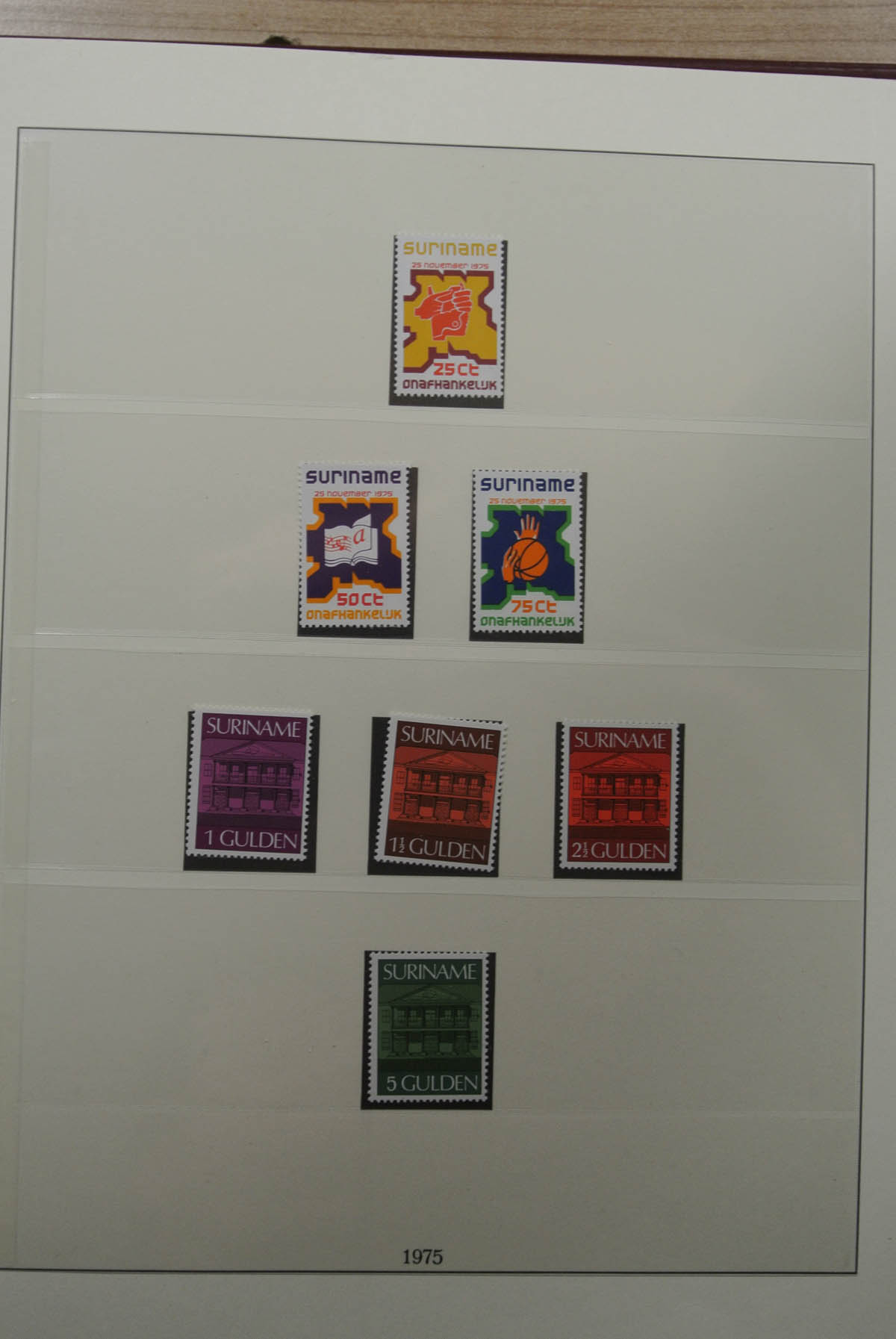 Postzegelverzameling Suriname 1975-2015! 26489 Suriname 1975-2015! - Afbeelding 1
