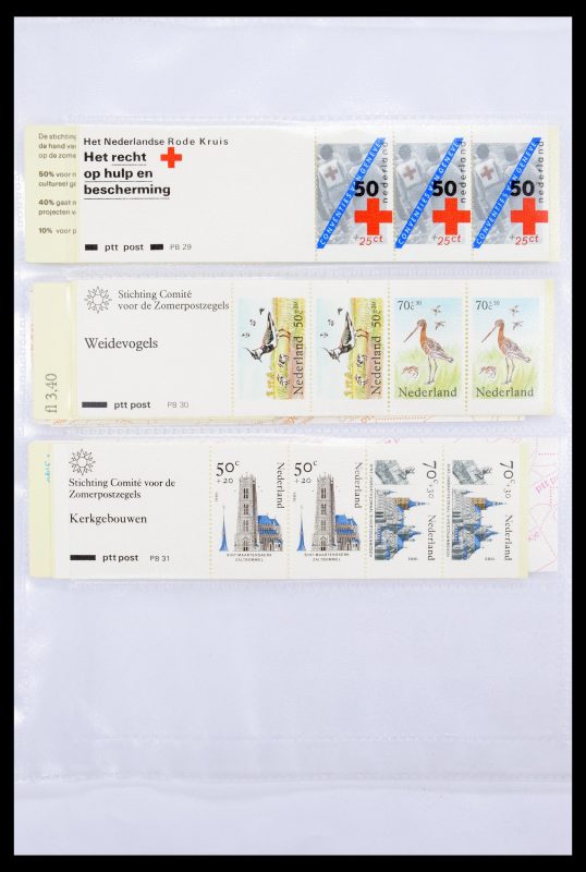 30358 Nederland postzegelboekjes 1940-2001. - Afbeelding 1