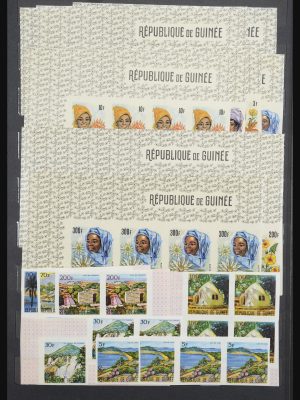 32978 Guinee ongetand 1965-1992.
