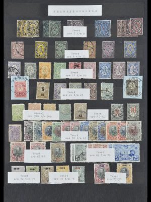 Postzegelverzameling 33711 Bulgarije 1879-1979.