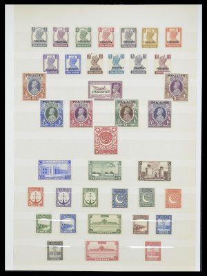 Postzegelverzameling 33848 Pakistan 1947-1974.