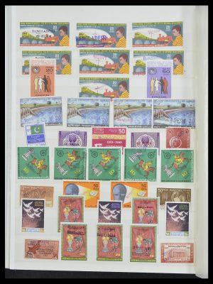Foto van Postzegelverzameling 33923 Bangladesh 1972-1989.