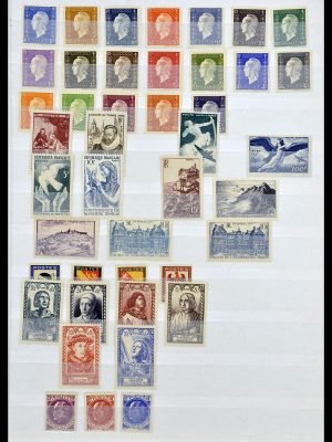 Foto van Postzegelverzameling 34042 Frankrijk 1946-1974.