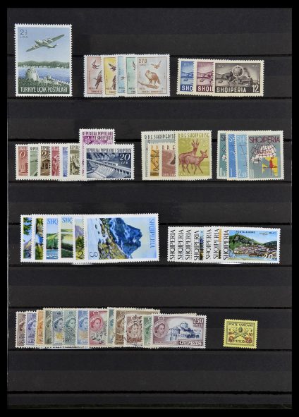 34385 Wereld betere zegels 1852-1950. - Afbeelding 1