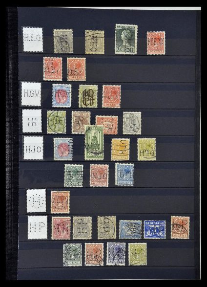 34854 Nederland perfins 1872-1980. - Afbeelding 1