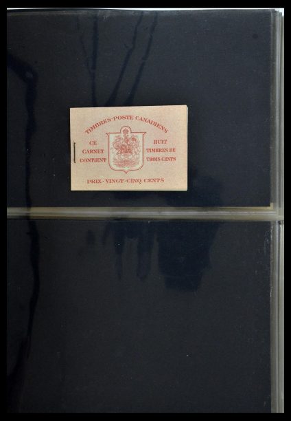 35106 Canada postzegelboekjes 1942-2000. - Afbeelding 1